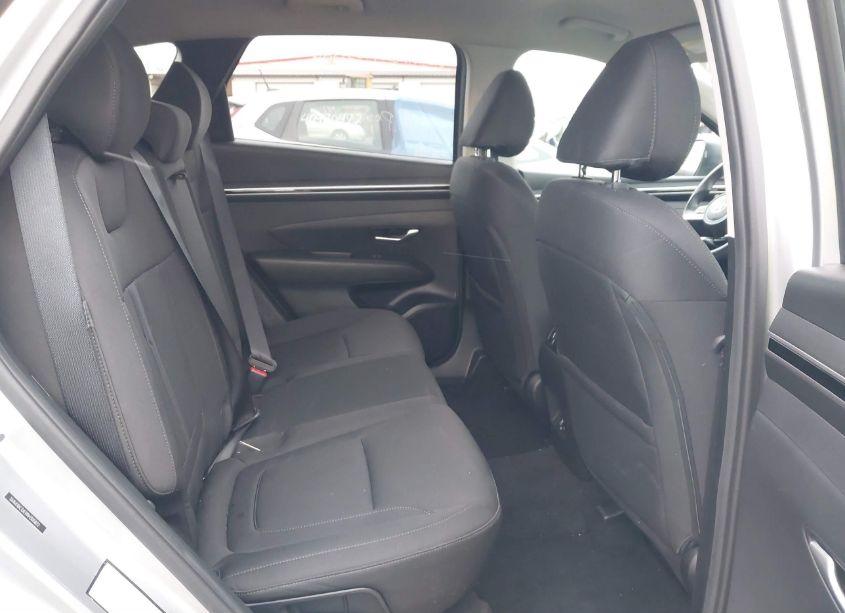Photo 8 of 2024 Hyundai Tucson SEL (VIN 5NMJBCDE9RH305872)