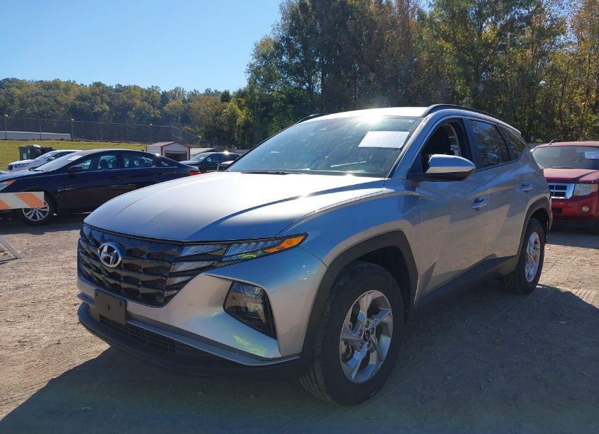Photo 2 of 2024 Hyundai Tucson SEL (VIN 5NMJBCDE9RH343487)