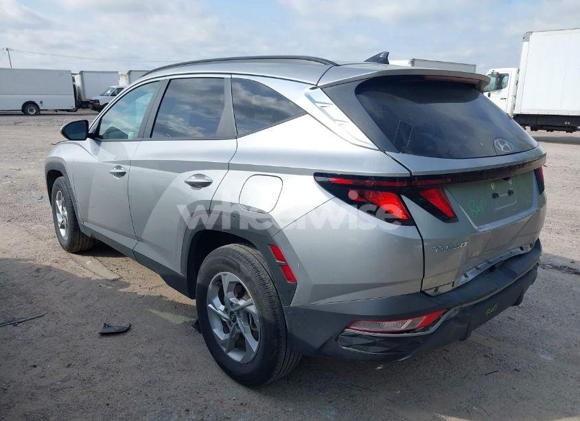 Photo 3 of 2024 Hyundai Tucson SEL (VIN 5NMJBCDE9RH345305)