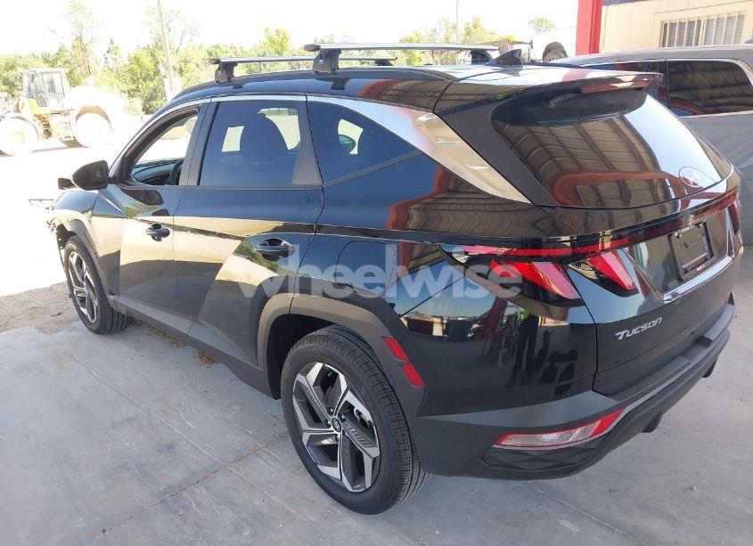 Photo 3 of 2024 Hyundai Tucson SEL (VIN 5NMJBCDE9RH420391)