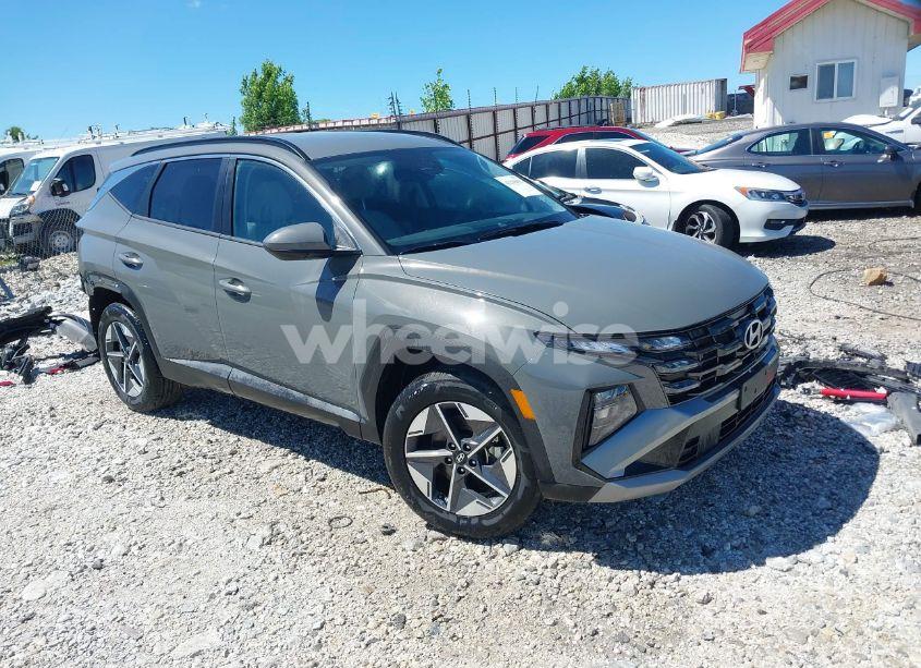 2025 Hyundai Tucson SEL (VIN 5NMJBCDE9SH482069) main photo