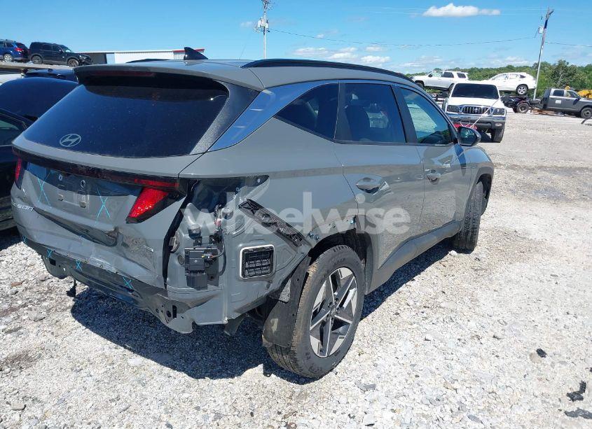 Photo 4 of 2025 Hyundai Tucson SEL (VIN 5NMJBCDE9SH482069)