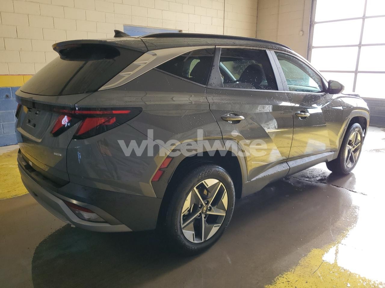 Photo 3 of 2025 HYUNDAI TUCSON SEL (VIN 5NMJBCDE9SH505107)