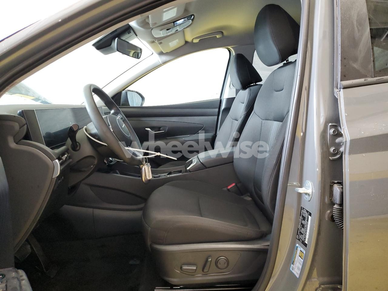 Photo 7 of 2025 HYUNDAI TUCSON SEL (VIN 5NMJBCDE9SH505107)