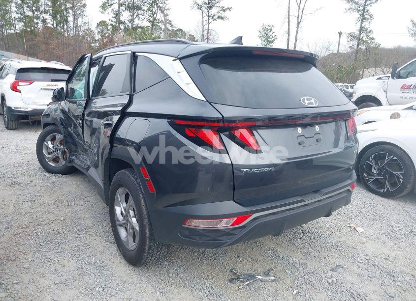 Photo 3 of 2024 Hyundai Tucson SEL (VIN 5NMJBCDEXRH327492)
