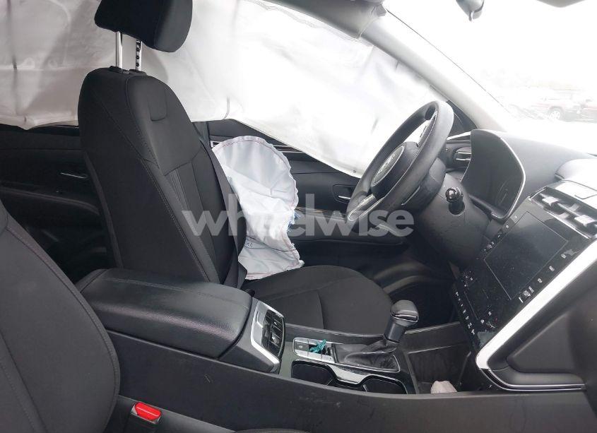 Photo 5 of 2024 Hyundai Tucson SEL (VIN 5NMJBCDEXRH327492)