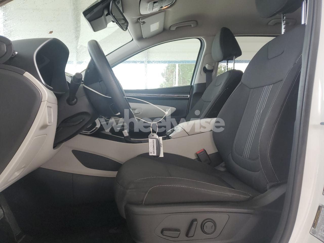 Photo 7 of 2024 HYUNDAI TUCSON SEL (VIN 5NMJBCDEXRH345555)