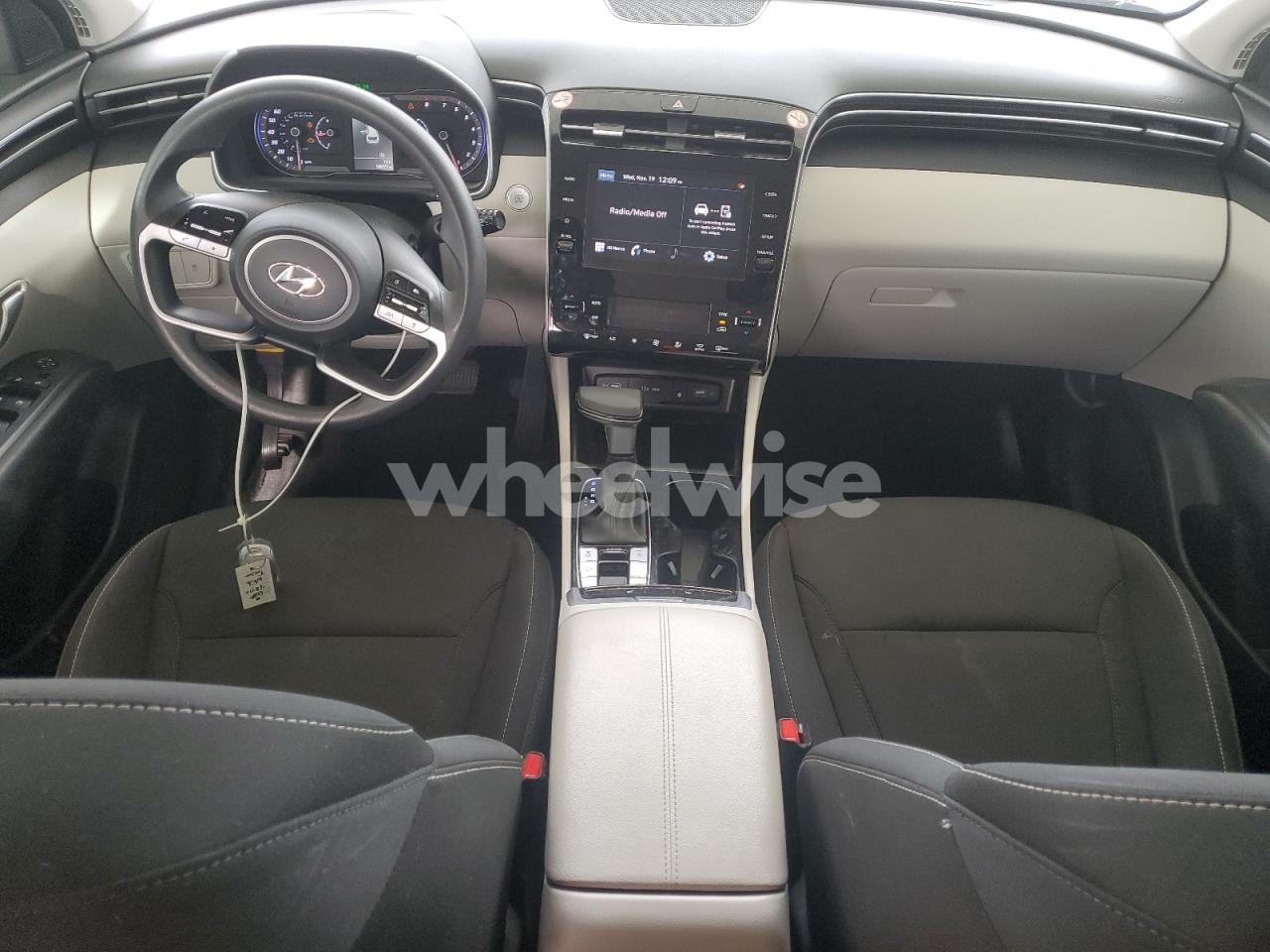 Photo 8 of 2024 HYUNDAI TUCSON SEL (VIN 5NMJBCDEXRH345555)