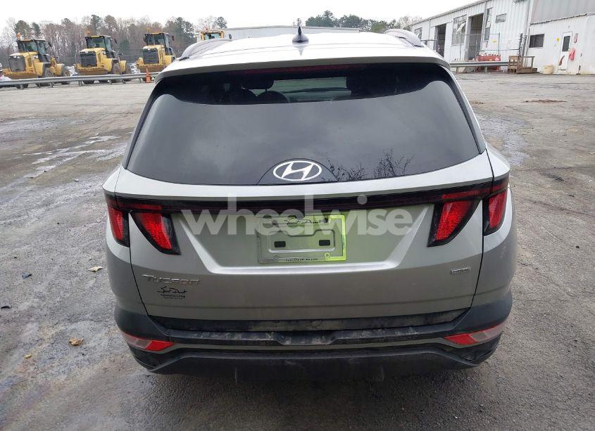 Photo 16 of 2024 Hyundai Tucson SEL (VIN 5NMJBCDEXRH404720)