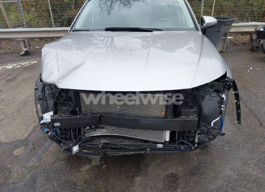 Photo 6 of 2024 Hyundai Tucson SEL (VIN 5NMJBCDEXRH404720)