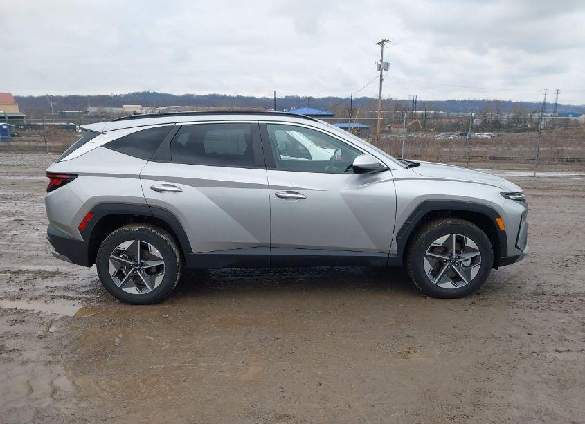 Photo 14 of 2025 Hyundai Tucson SEL (VIN 5NMJBCDEXSH450957)