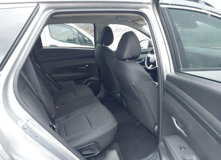 Photo 8 of 2025 Hyundai Tucson SEL (VIN 5NMJBCDEXSH450957)