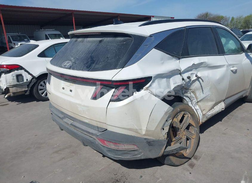 Photo 4 of 2022 Hyundai Tucson SEL (VIN 5NMJC3AE2NH126472)
