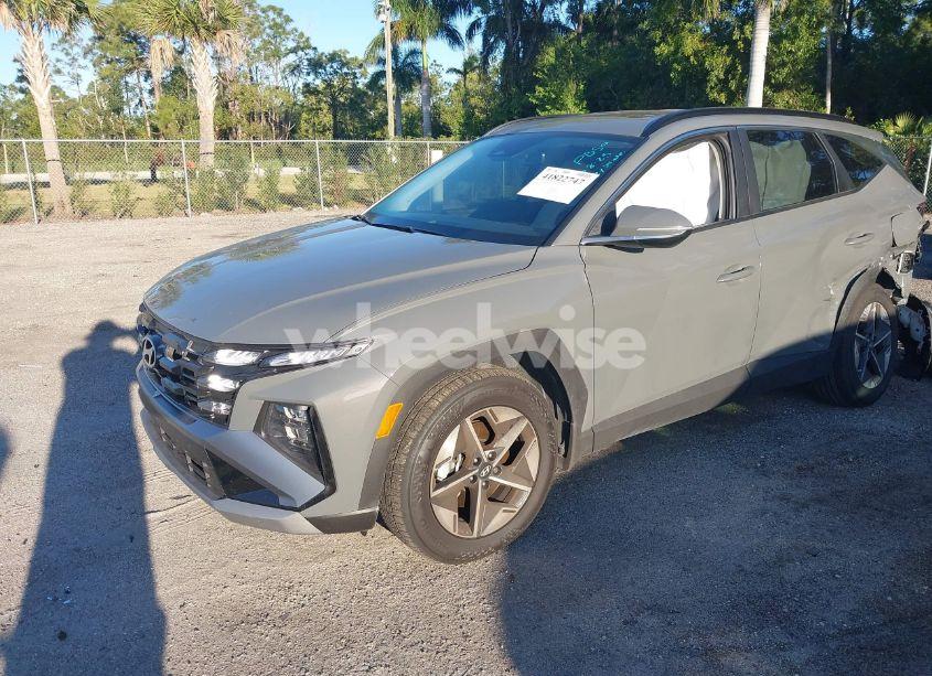 Photo 2 of 2025 Hyundai Tucson SEL CONVENIENCE (VIN 5NMJC3DE0SH505705)