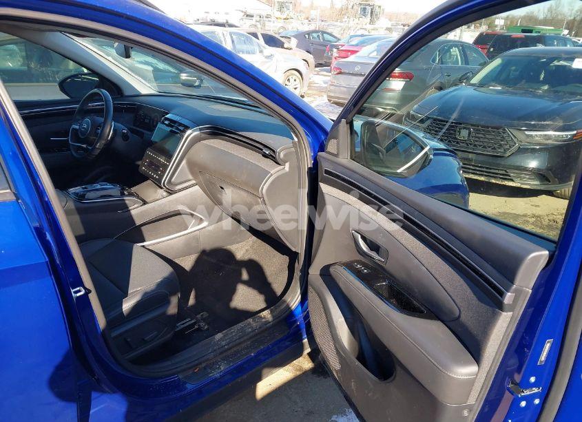 Photo 5 of 2024 Hyundai Tucson LIMITED (VIN 5NMJE3DE0RH356121)