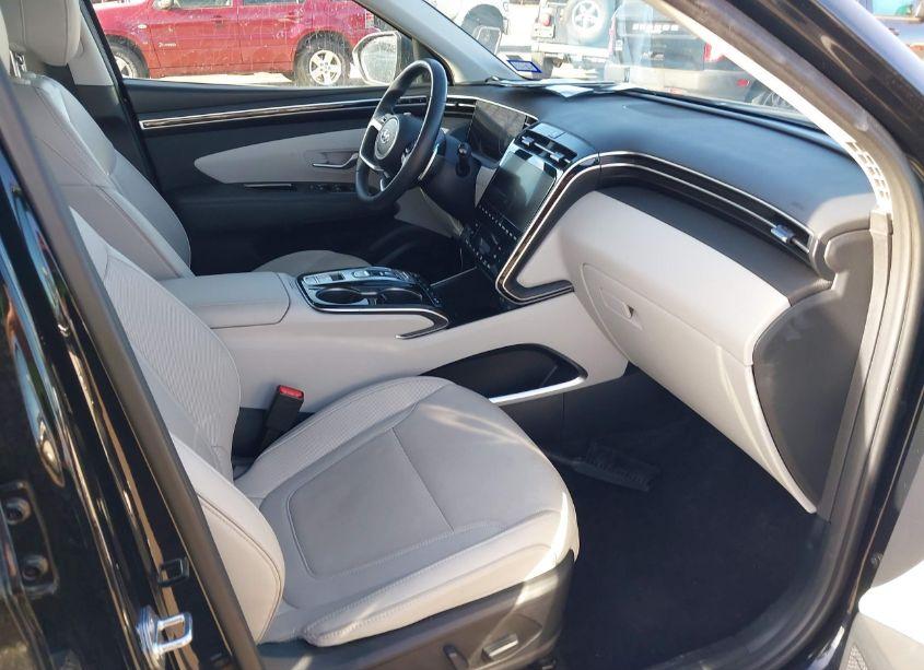 Photo 5 of 2024 Hyundai Tucson LIMITED (VIN 5NMJE3DE0RH360945)