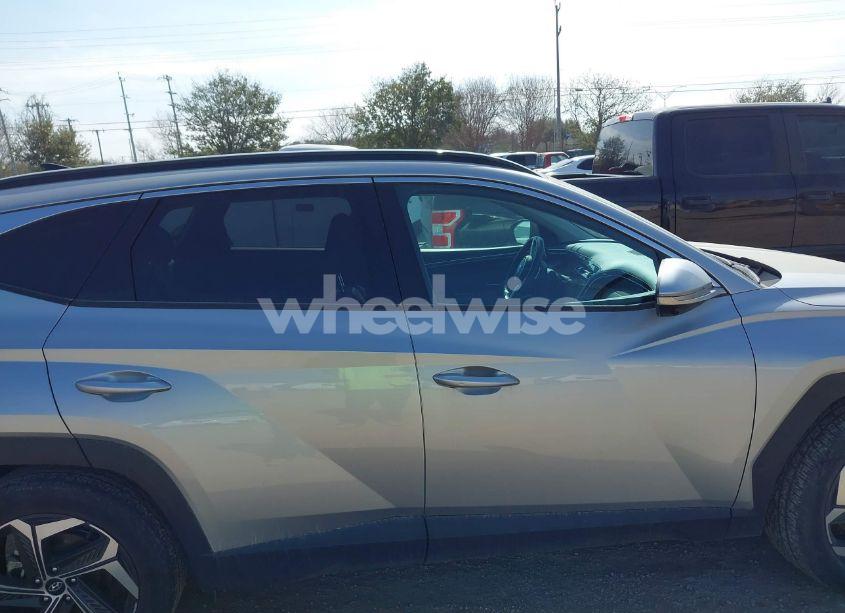 Photo 13 of 2024 Hyundai Tucson LIMITED (VIN 5NMJE3DE3RH316759)