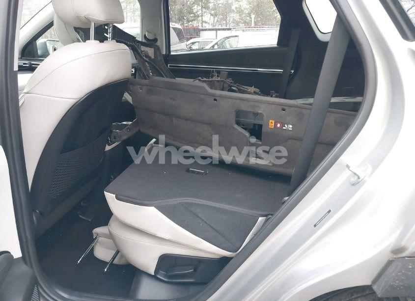 Photo 8 of 2024 Hyundai Tucson LIMITED (VIN 5NMJE3DE3RH332816)