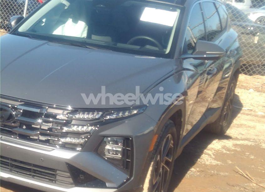 Photo 2 of 2025 Hyundai Tucson LIMITED (VIN 5NMJE3DE4SH456745)