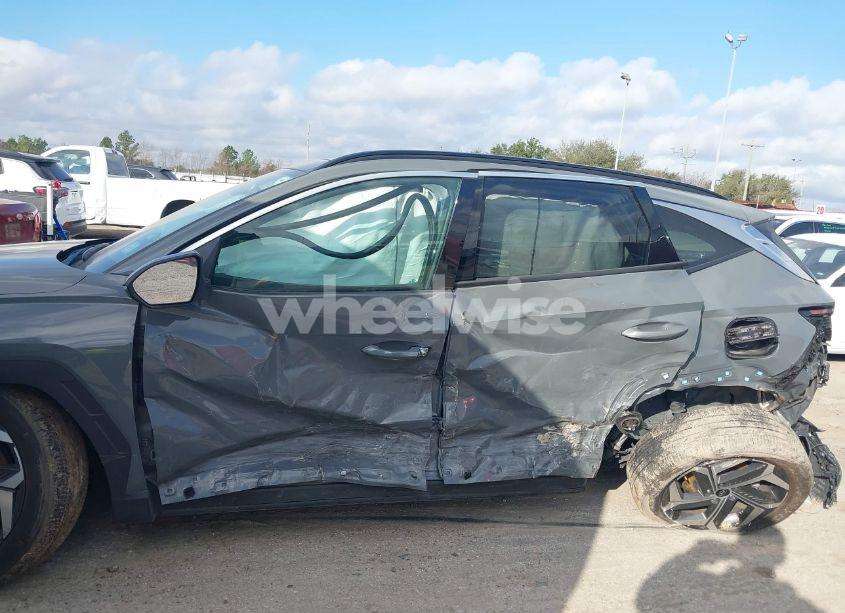 Photo 6 of 2024 Hyundai Tucson LIMITED (VIN 5NMJE3DE5RH317864)