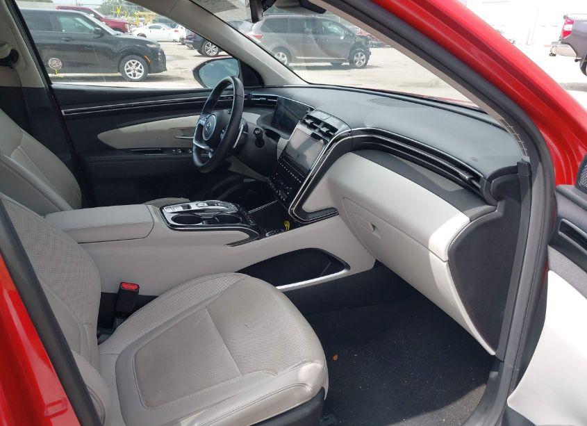 Photo 5 of 2023 Hyundai Tucson LIMITED (VIN 5NMJECAE1PH202812)