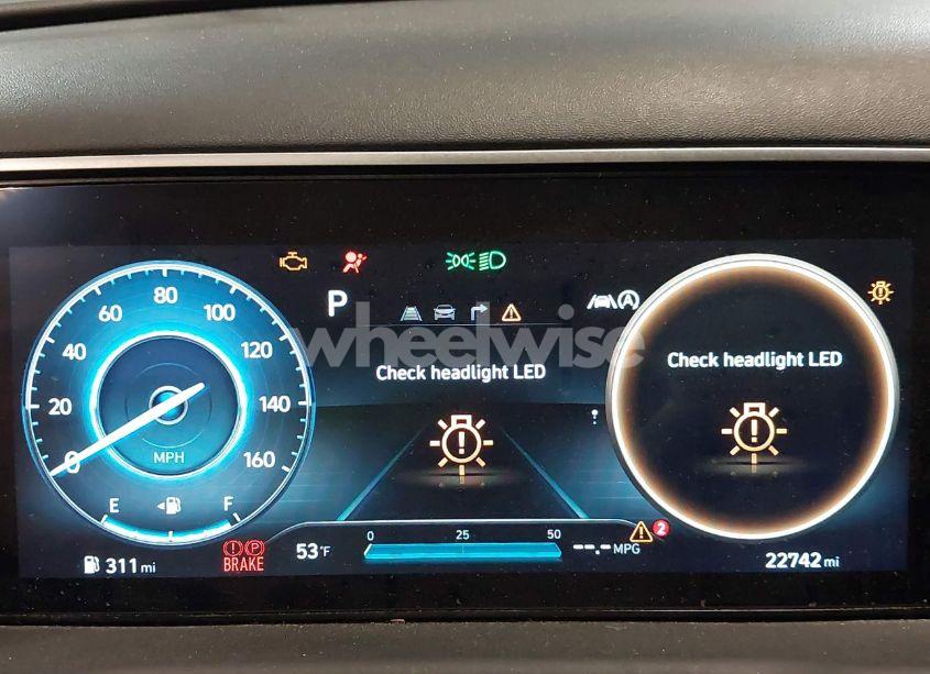 Photo 7 of 2023 Hyundai Tucson LIMITED (VIN 5NMJECAE1PH230867)