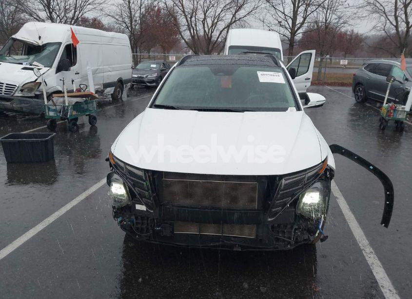 Photo 12 of 2022 Hyundai Tucson LIMITED (VIN 5NMJECAE2NH037284)