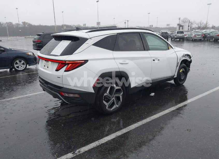 Photo 4 of 2022 Hyundai Tucson LIMITED (VIN 5NMJECAE2NH037284)