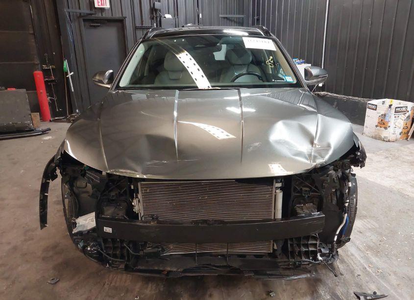 Photo 6 of 2023 Hyundai Tucson LIMITED (VIN 5NMJECAE2PH279043)