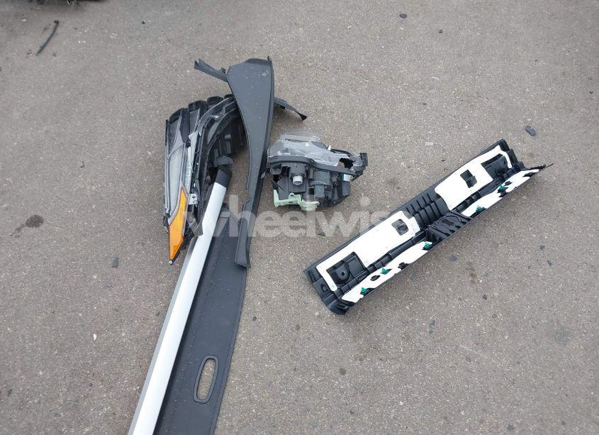 Photo 12 of 2022 Hyundai Tucson LIMITED (VIN 5NMJECAE3NH085814)