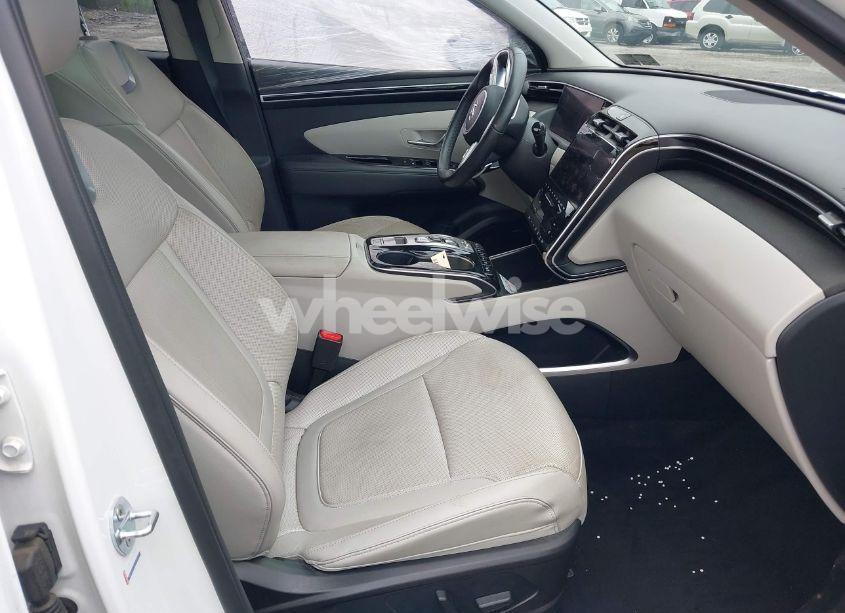Photo 5 of 2022 Hyundai Tucson LIMITED (VIN 5NMJECAE4NH043250)