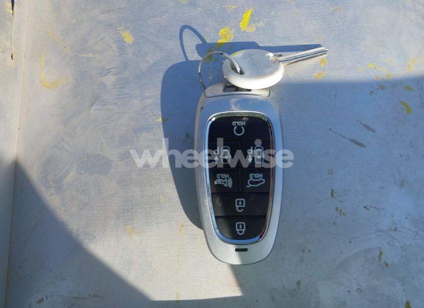 Photo 11 of 2022 Hyundai Tucson LIMITED (VIN 5NMJECAE4NH121218)