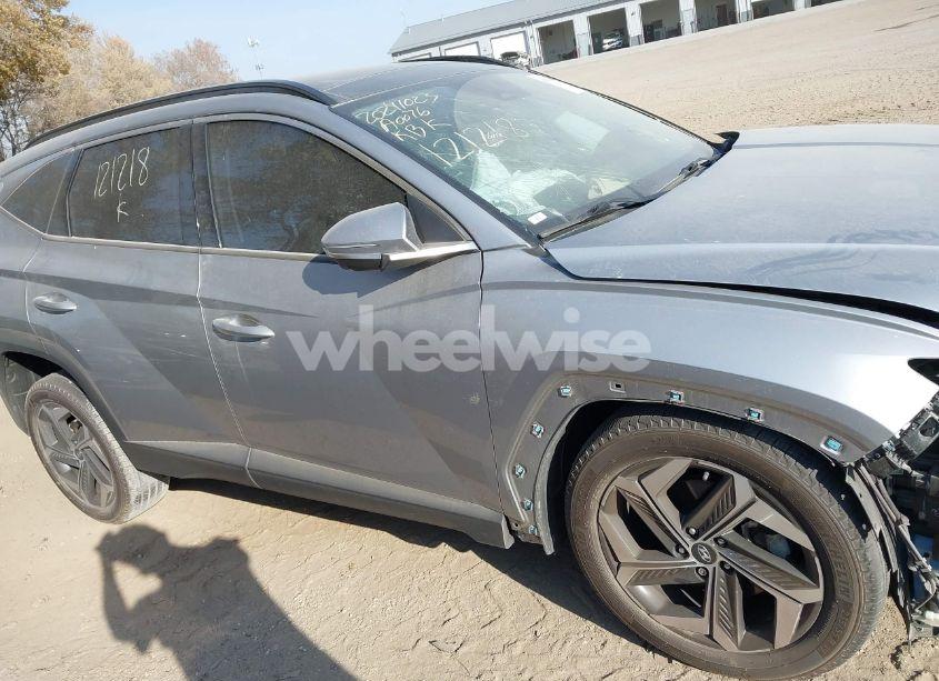 Photo 13 of 2022 Hyundai Tucson LIMITED (VIN 5NMJECAE4NH121218)