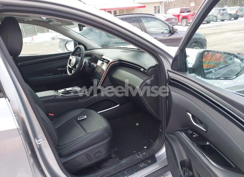 Photo 5 of 2023 Hyundai Tucson LIMITED (VIN 5NMJECAE4PH190526)