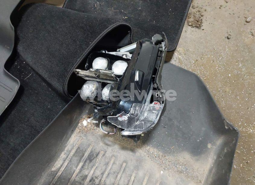 Photo 12 of 2022 Hyundai Tucson LIMITED (VIN 5NMJECAE5NH035691)