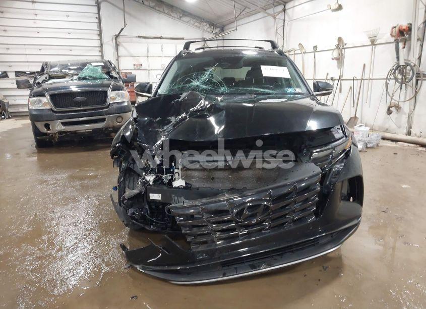 Photo 13 of 2022 Hyundai Tucson LIMITED (VIN 5NMJECAE5NH035691)