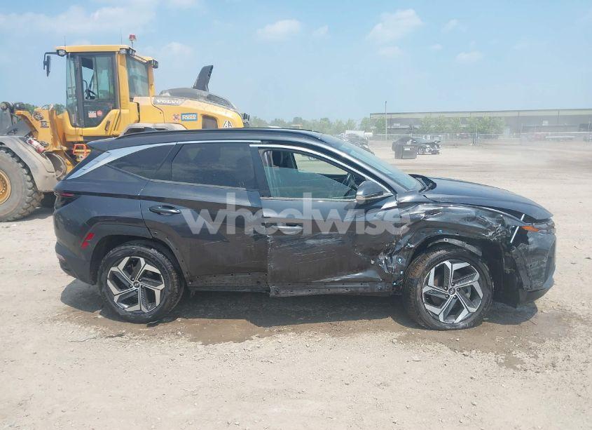 Photo 13 of 2022 Hyundai Tucson LIMITED (VIN 5NMJECAE5NH058677)