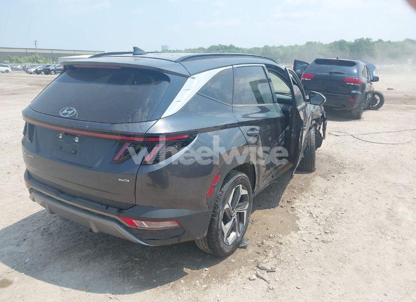Photo 4 of 2022 Hyundai Tucson LIMITED (VIN 5NMJECAE5NH058677)
