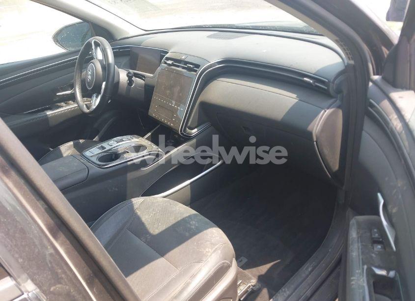 Photo 5 of 2022 Hyundai Tucson LIMITED (VIN 5NMJECAE5NH058677)