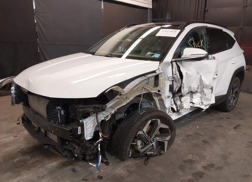 Photo 2 of 2022 Hyundai Tucson LIMITED (VIN 5NMJECAE5NH109143)