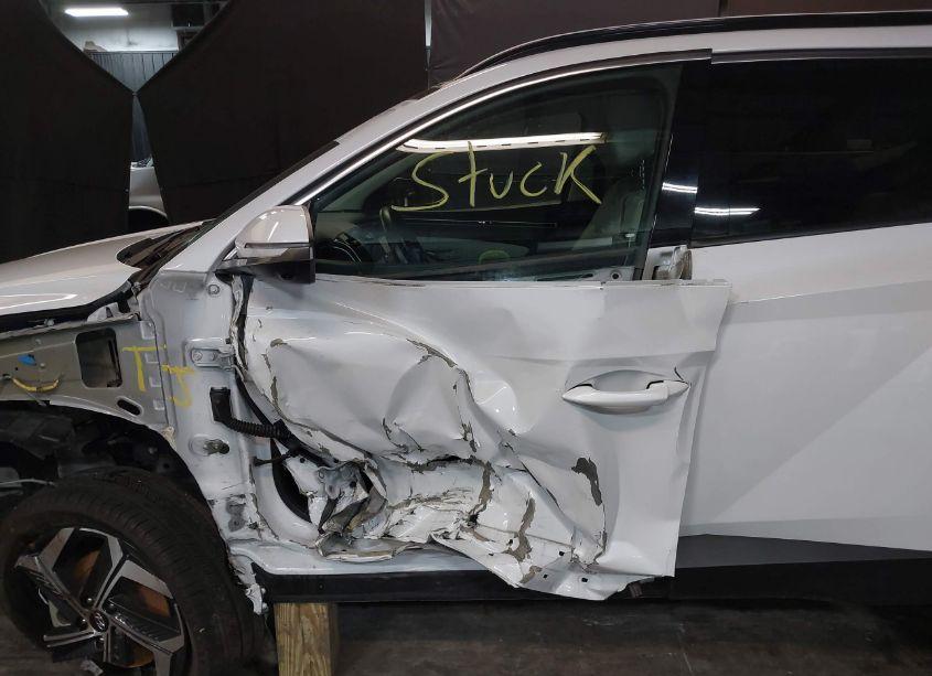 Photo 21 of 2022 Hyundai Tucson LIMITED (VIN 5NMJECAE5NH109143)