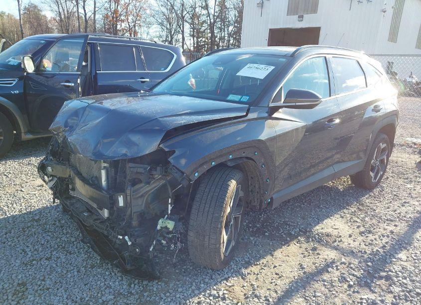 Photo 2 of 2022 Hyundai Tucson LIMITED (VIN 5NMJECAE8NH054137)