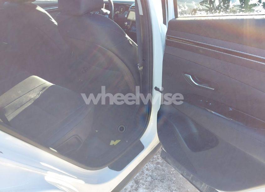 Photo 8 of 2023 Hyundai Tucson LIMITED (VIN 5NMJECAE8PH179190)
