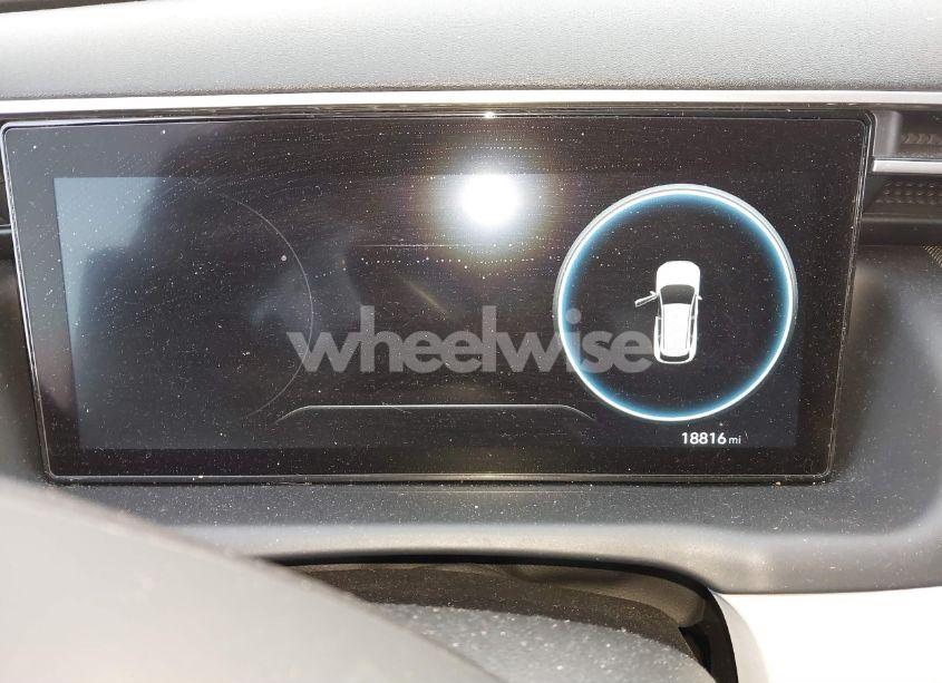 Photo 7 of 2023 Hyundai Tucson LIMITED (VIN 5NMJECAE9PH180414)