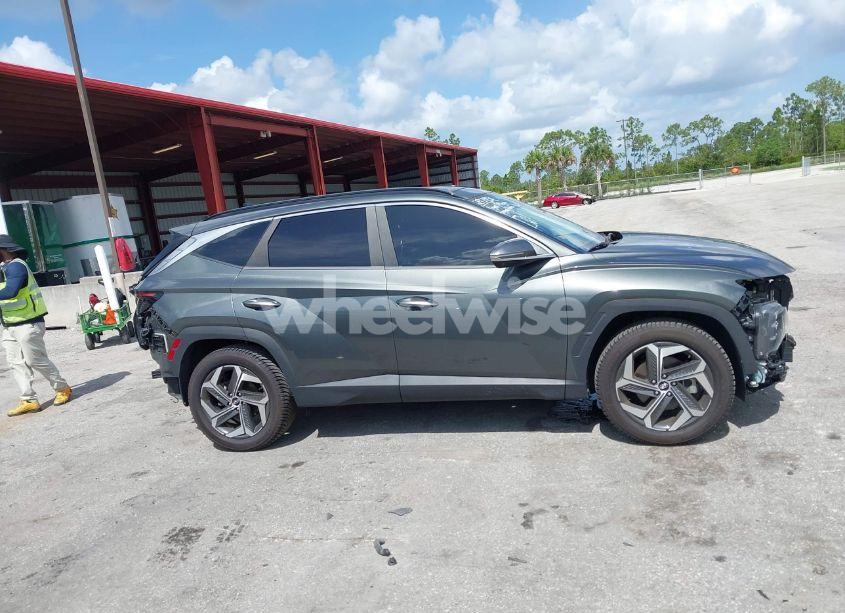 Photo 14 of 2022 Hyundai Tucson LIMITED (VIN 5NMJECAEXNH004730)