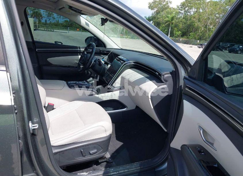 Photo 5 of 2022 Hyundai Tucson LIMITED (VIN 5NMJECAEXNH004730)