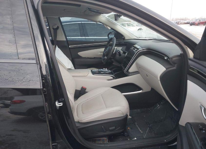 Photo 5 of 2022 Hyundai Tucson LIMITED (VIN 5NMJECAEXNH065995)