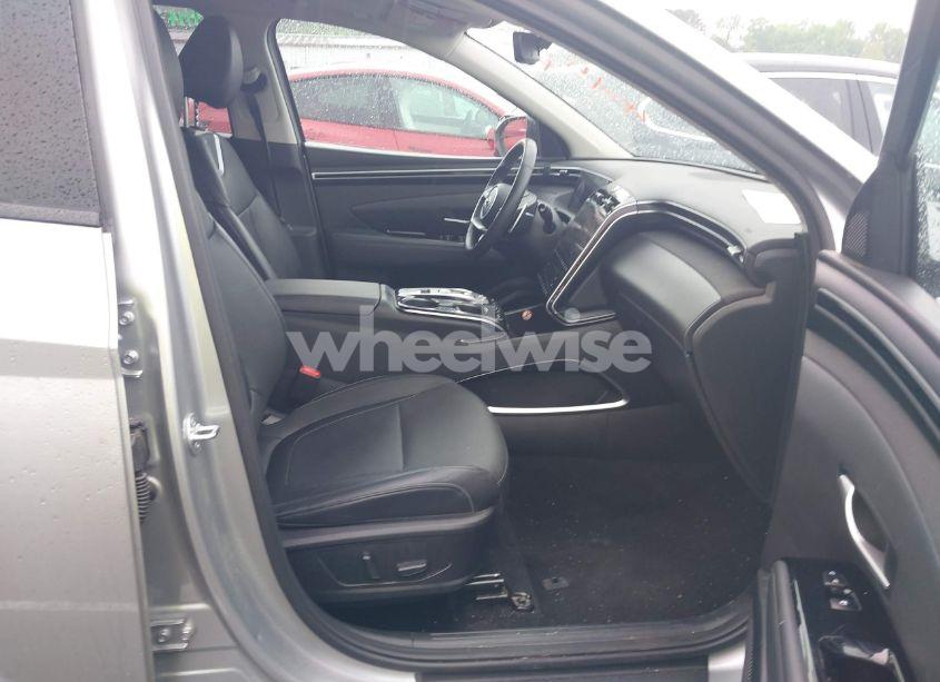 Photo 5 of 2024 Hyundai Tucson LIMITED (VIN 5NMJECDE0RH352912)