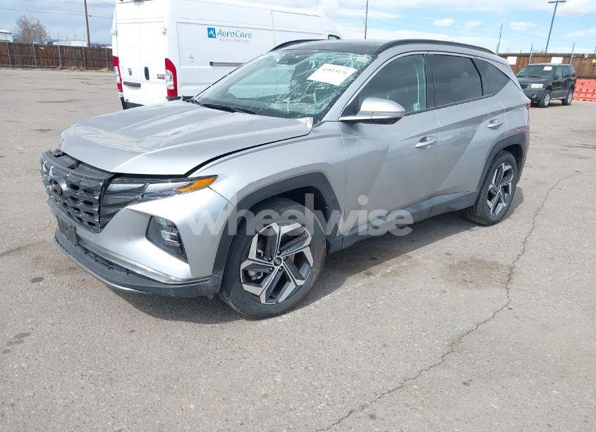 Photo 2 of 2024 Hyundai Tucson LIMITED (VIN 5NMJECDE2RH346383)