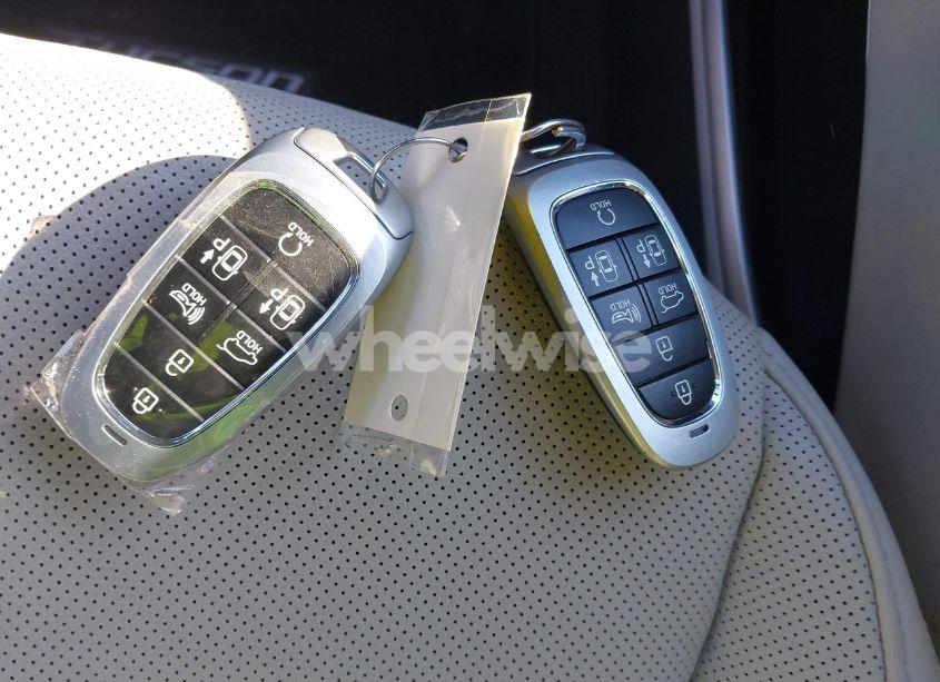 Photo 11 of 2024 Hyundai Tucson LIMITED (VIN 5NMJECDE3RH378341)